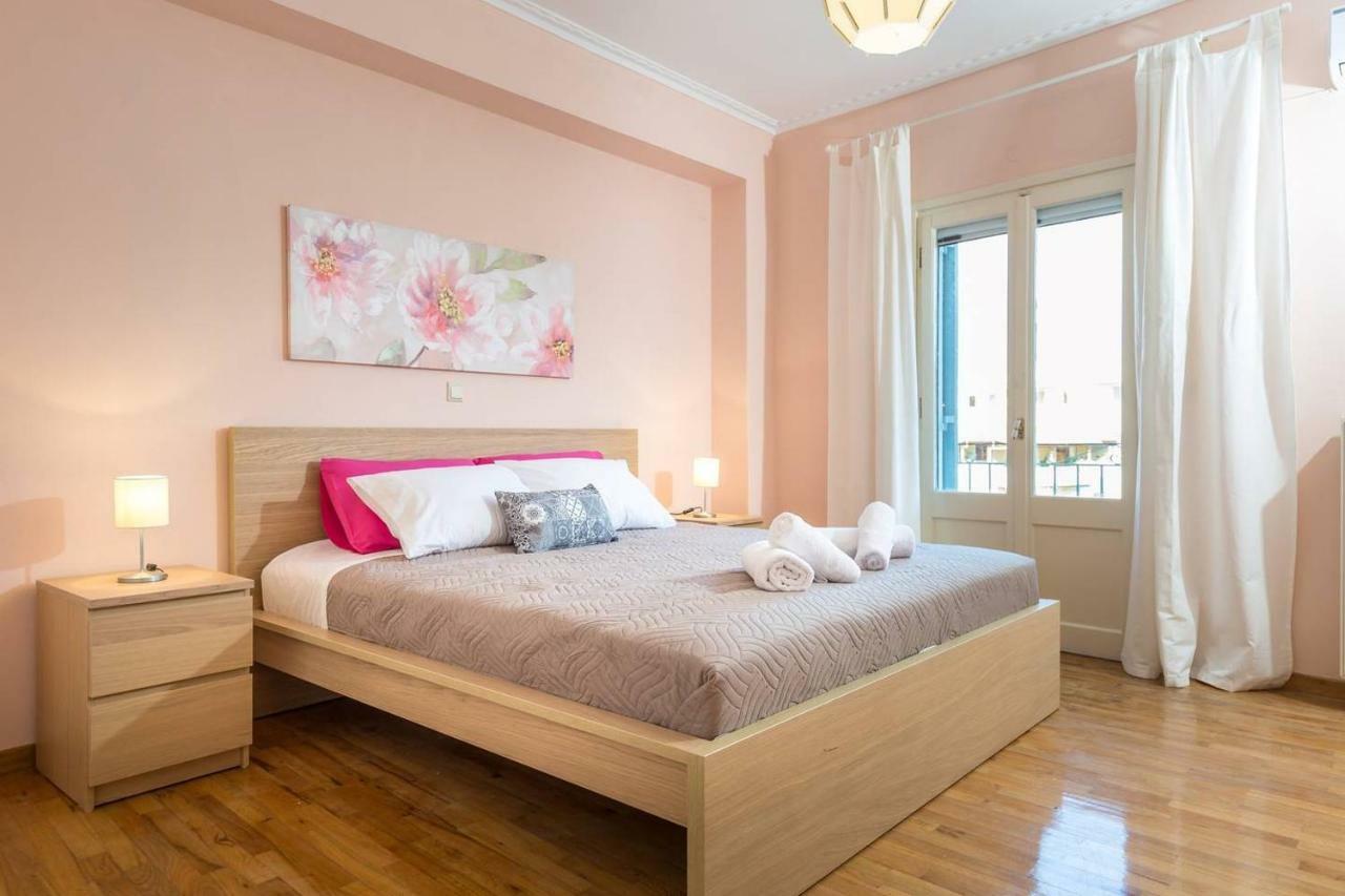 Vakantiehuis Spacious Maisonette - Roof View Of Corfu Port