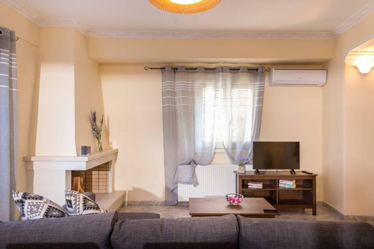 Spacious Maisonette - Roof View Of Corfu Port Vakantiehuis *